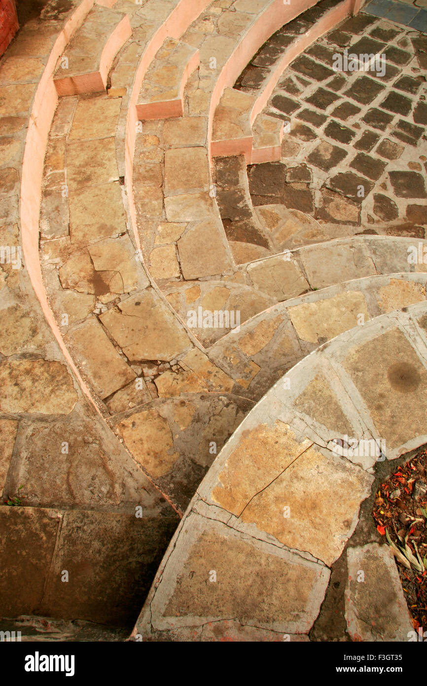 Abstract di passaggi in forma di configurazione semicircolare Foto Stock