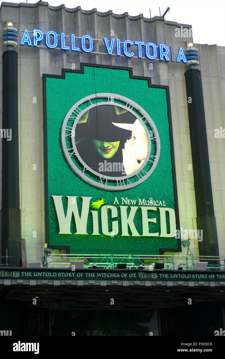Un nuovo musical Wicked, Apollo Victoria Theatre, West End Theatre, Wilton Road, Westminster, Victoria Station, Londra, Inghilterra, Regno Unito, Regno Unito Foto Stock