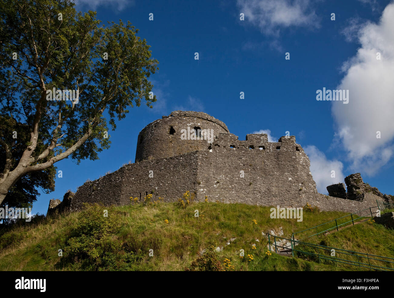 La Anglo Castello Normanno iniziato nel 1180 da Giovanni de Courcy, Dundrum, County Down, Irlanda del Nord Foto Stock