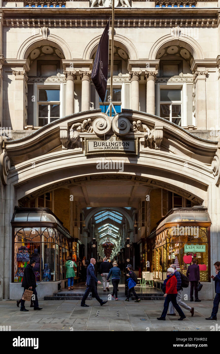 Burlington Arcade, Piccadilly, Londra, Regno Unito Foto Stock