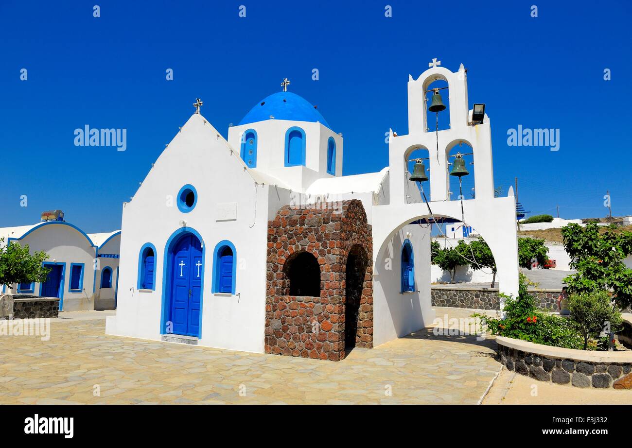 Un tradizionale chiesa ortodossa greca sull'isola di Santorini Grecia Foto Stock