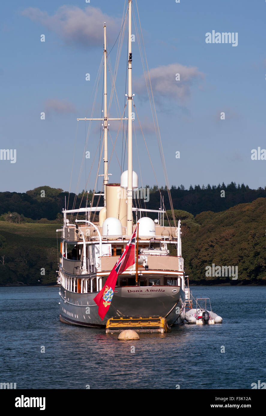 71 metro Superyacht Dona Amelia adagiata sul fiume Fal Cornwall Inghilterra REGNO UNITO Foto Stock