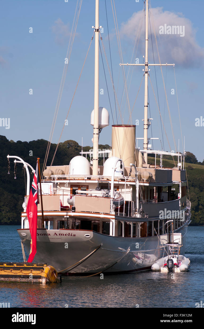 71 metro Superyacht Dona Amelia adagiata sul fiume Fal Cornwall Inghilterra REGNO UNITO Foto Stock