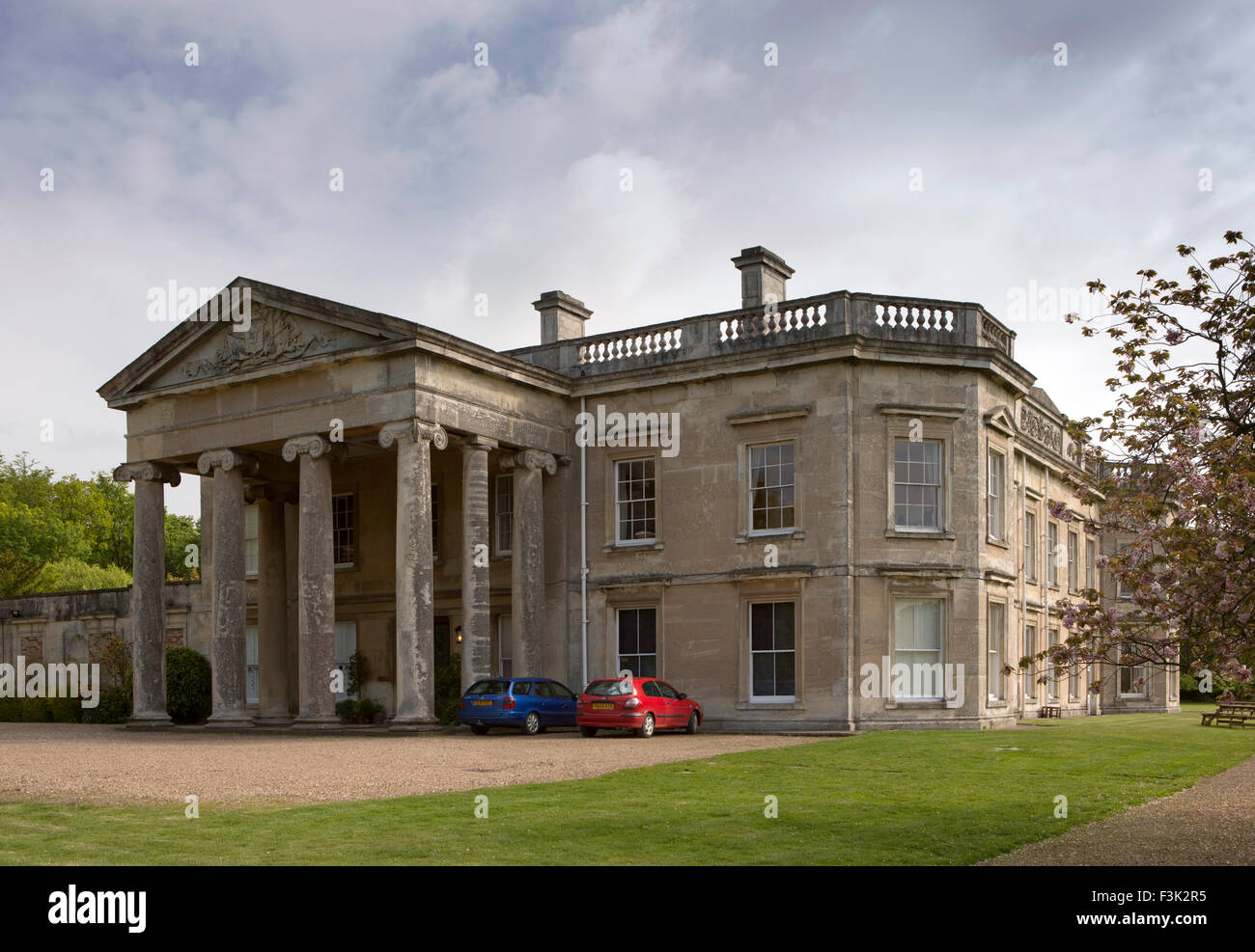 Regno Unito, Inghilterra, Yorkshire East Riding, Kilnwick Percy Hall, Madhyamaka Kadampa Centro di Meditazione Foto Stock