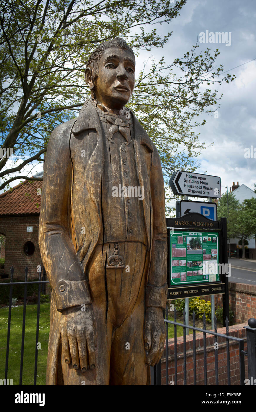Regno Unito, Inghilterra, Yorkshire East Riding, Market Weighton, statua lignea di William Bradley, la Gran Bretagna è uomo più alto Foto Stock