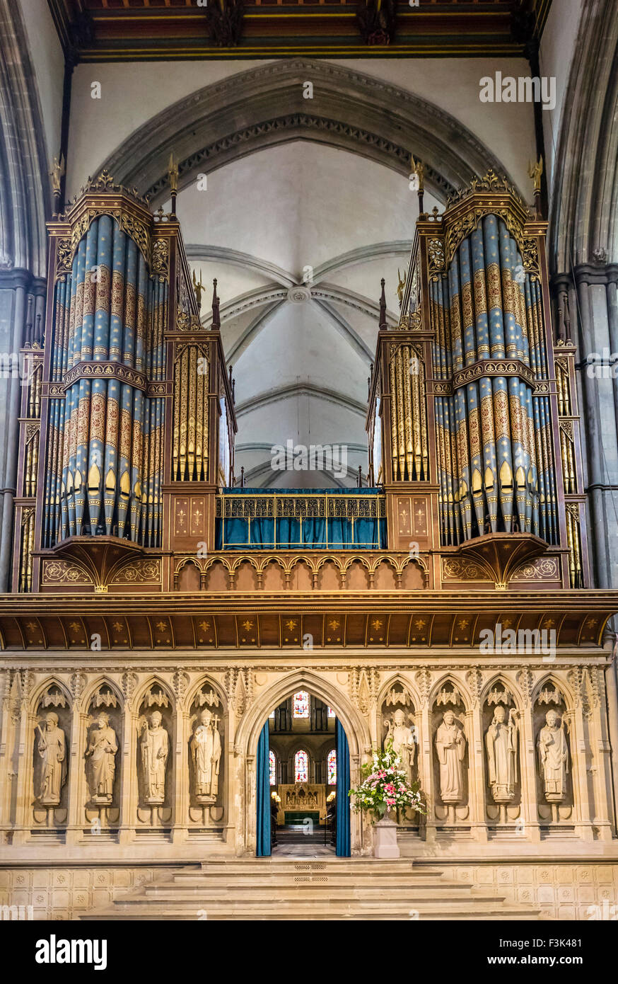 Organo nella Cattedrale di Rochester (la Cattedrale Chiesa di Cristo e la Beata Vergine Maria), Rochester, Kent, England, Regno Unito Foto Stock