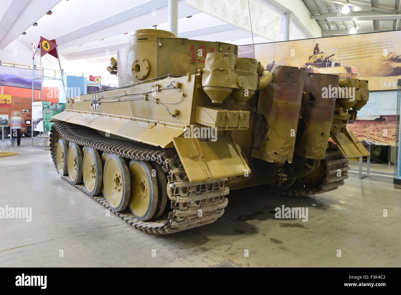 Tiger 131 è un tedesco Tiger I serbatoio pesante catturata dai britannici 48th Royal reggimento di serbatoio in Tunisia durante la Seconda Guerra Mondiale. Foto Stock