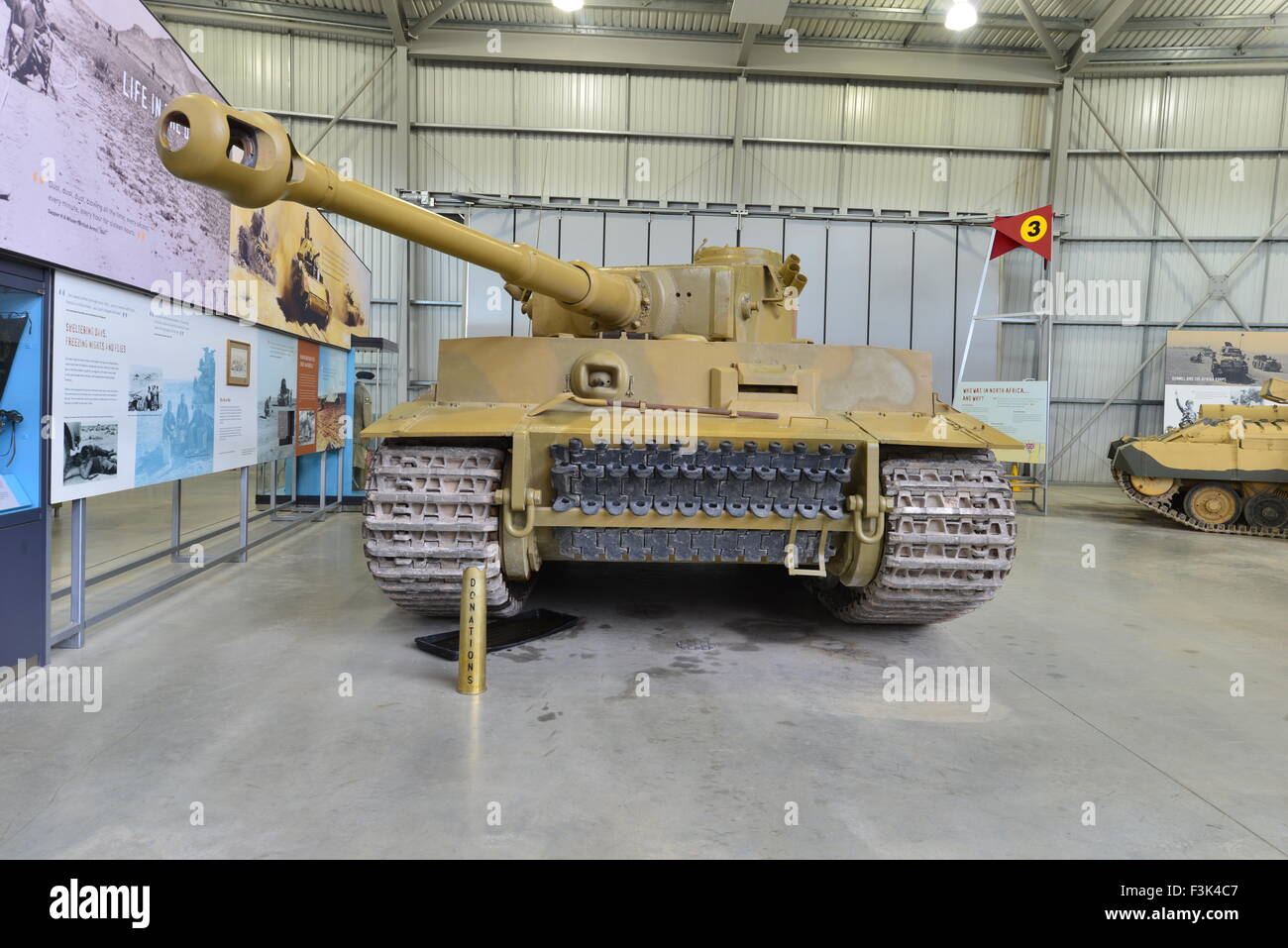 Tiger 131 è un tedesco Tiger I serbatoio pesante catturata dai britannici 48th Royal reggimento di serbatoio in Tunisia durante la Seconda Guerra Mondiale. Foto Stock