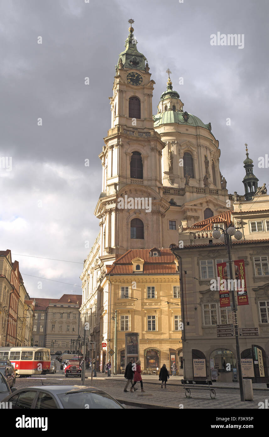 Chiesa di San Nicola, quartiere piccolo quadrato, Praga, Repubblica ceca. Foto Stock