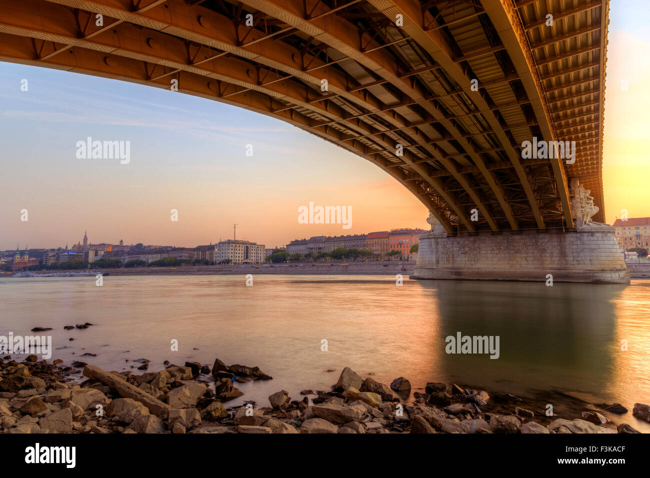 Ponte Margherita al tramonto a Budapest - Ungheria Foto Stock