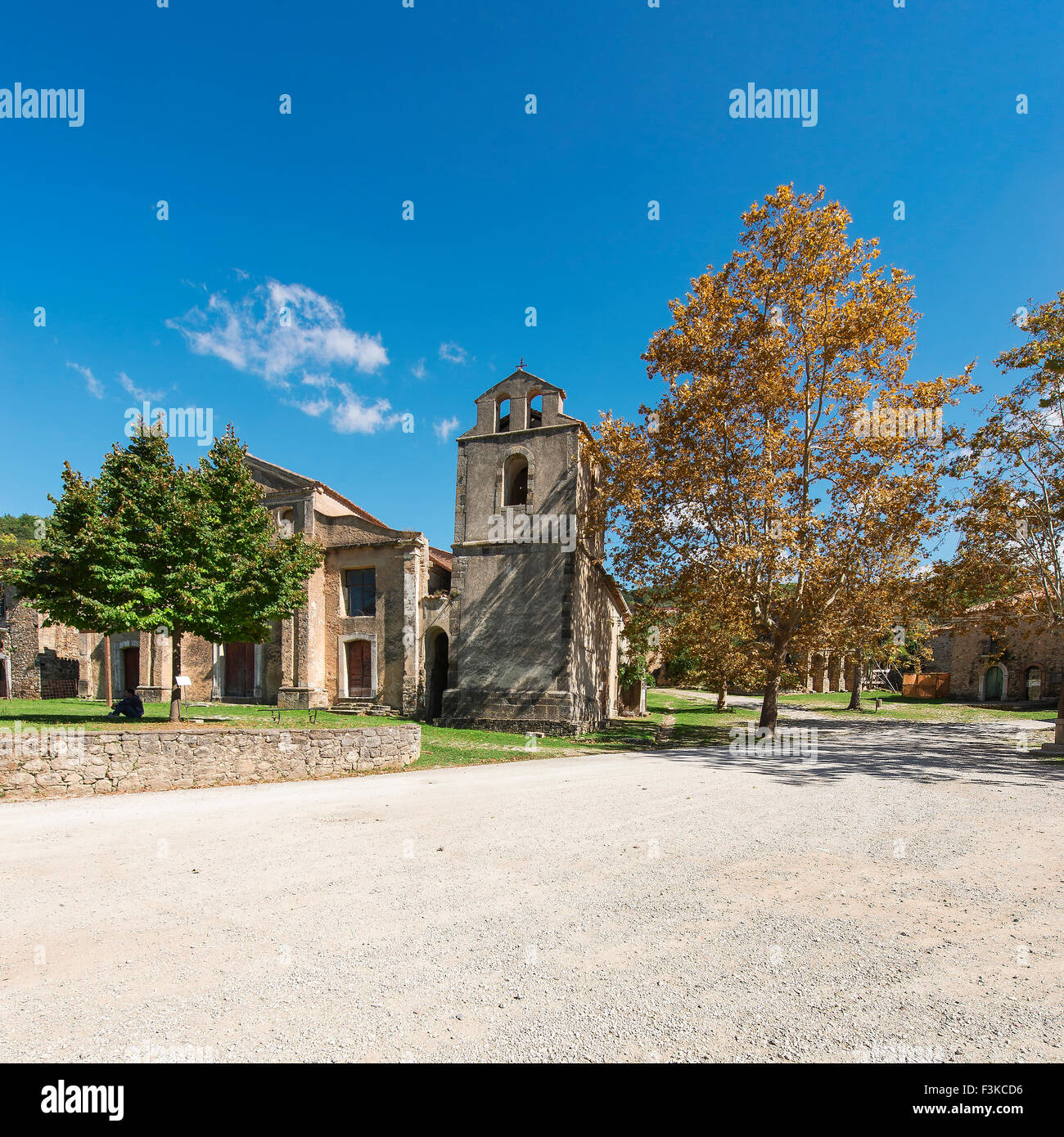 Le case e gli edifici abbandonati in Roscigno nel Cilento Foto Stock