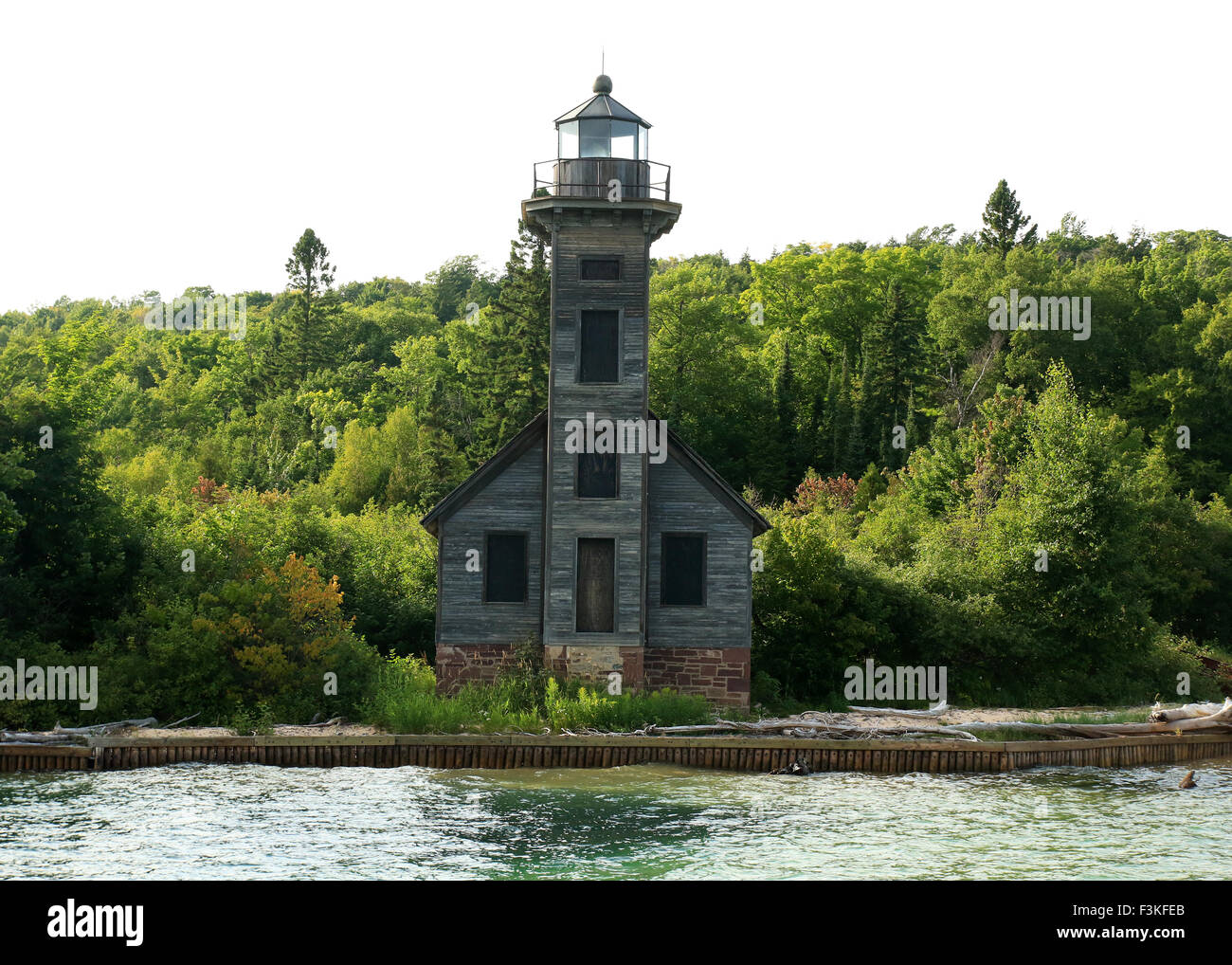 Faro di legno sul Grand Island nella Penisola Superiore del Michigan. Foto Stock