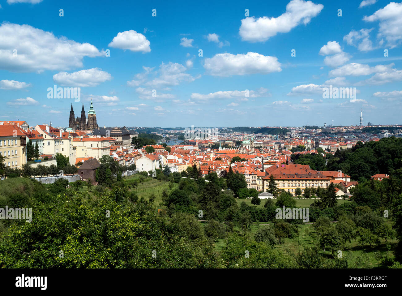 Vista di Praga dal Castello di Praga, Repubblica Ceca Foto Stock