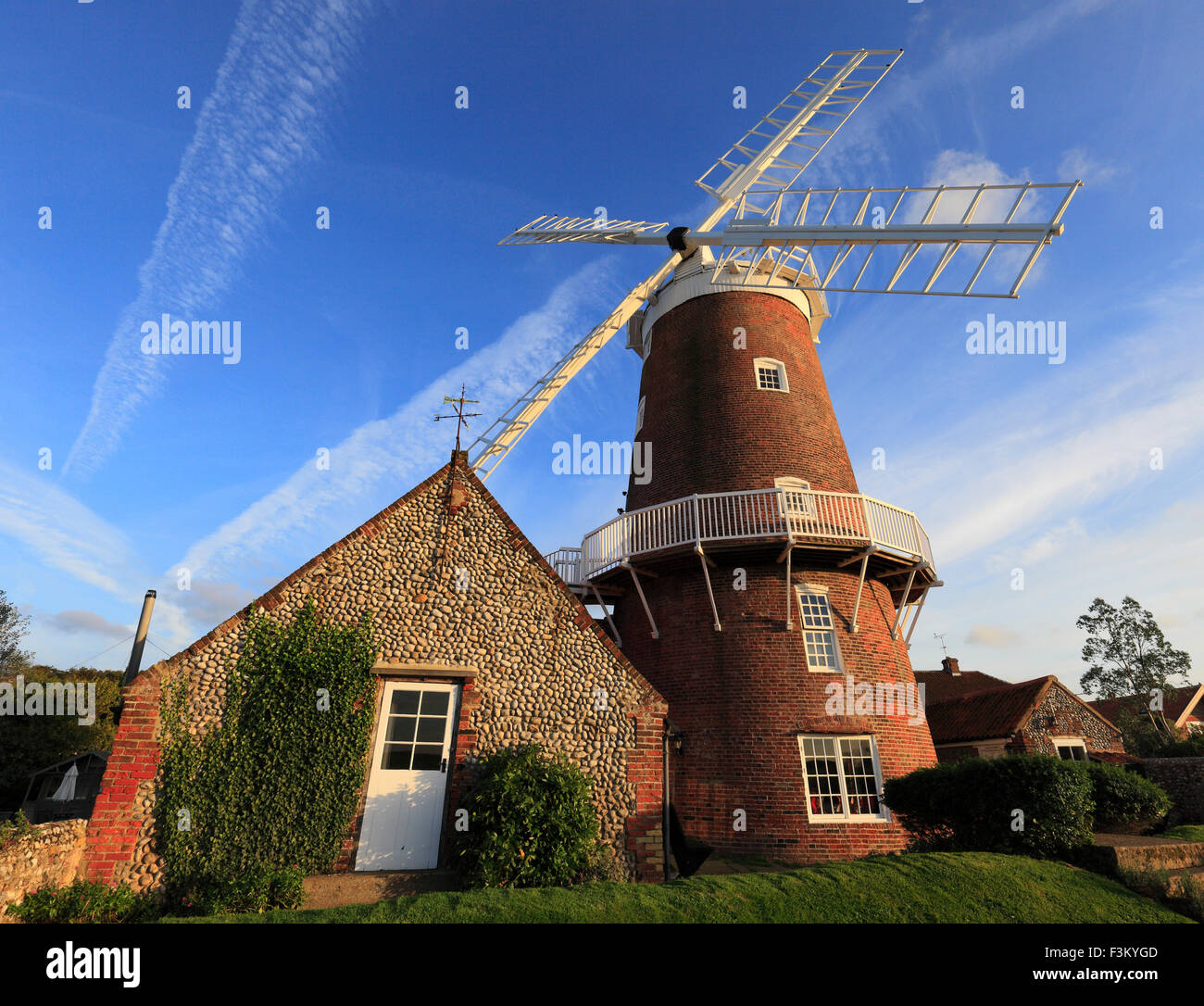 Cley Windmill a Cley accanto al mare sulla Costa North Norfolk. Foto Stock