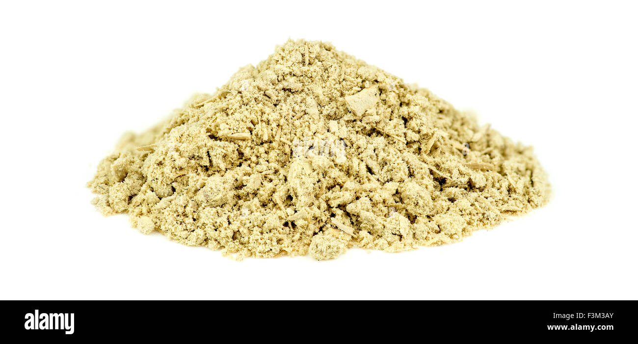 Pila di kava kava root isolato su bianco Foto Stock Pila di kava kava root isolato su bianco Foto Stock