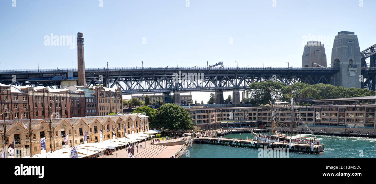 Vista panoramica del Ponte del Porto di Sydney attraverso Campbell's Cove Foto Stock
