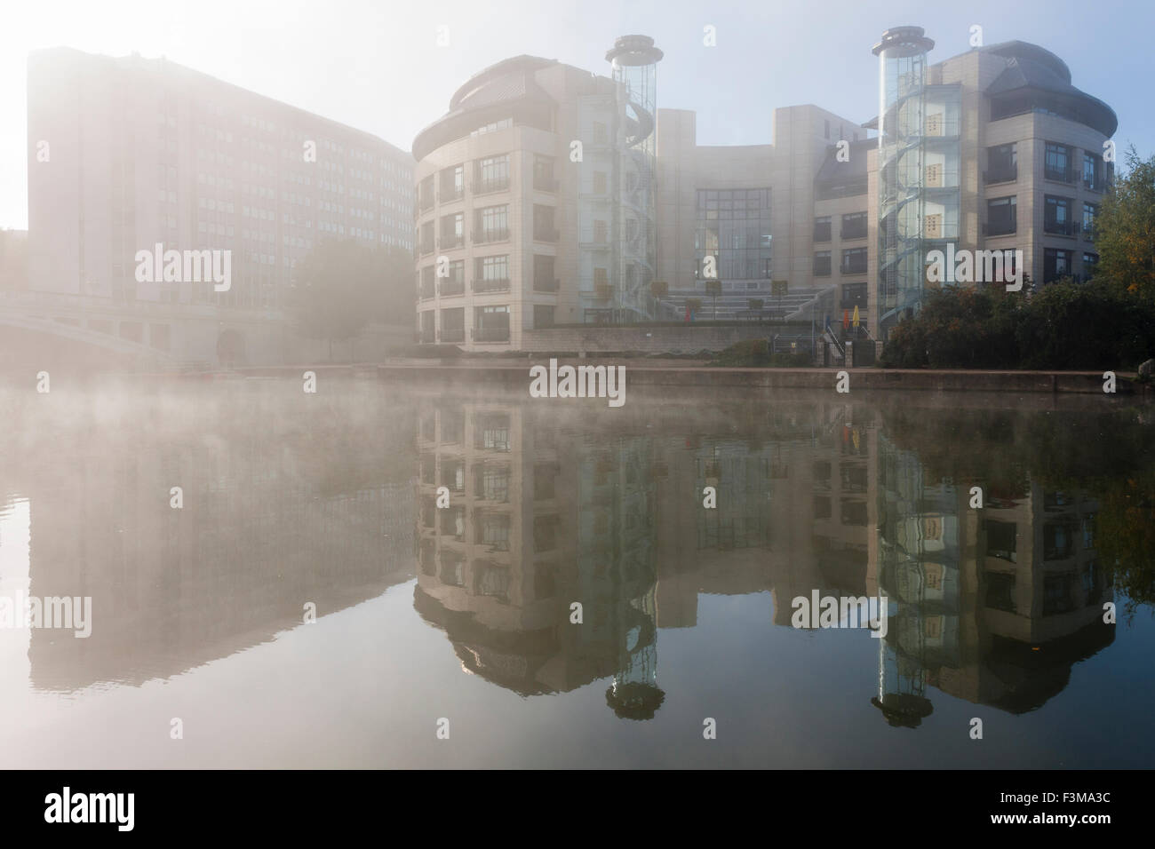 Thames Water quartier generale. Reading, Berkshire, Inghilterra, GB, UK. Foto Stock