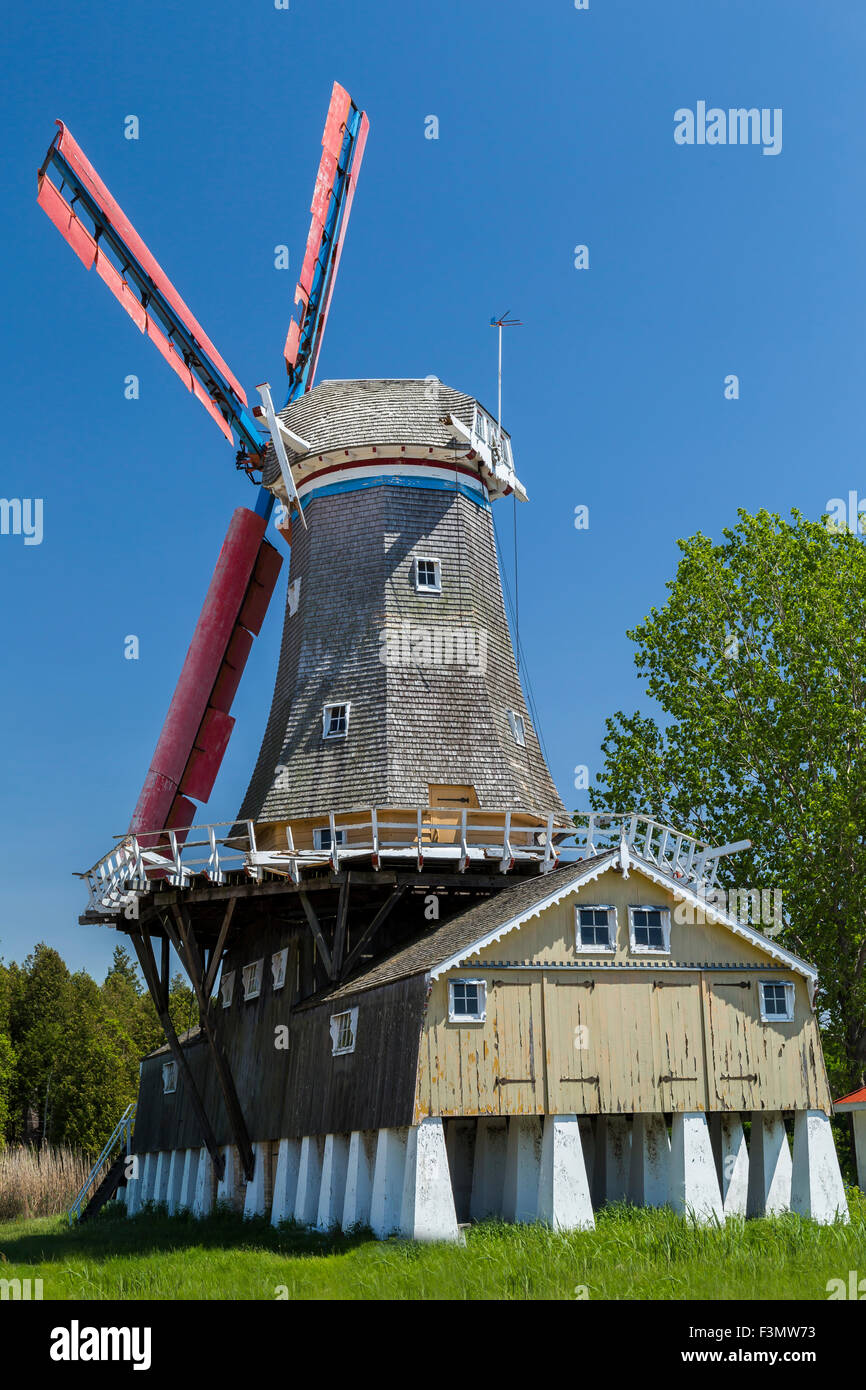 L'iconico mulino a vento olandese di Bayfield. Foto Stock