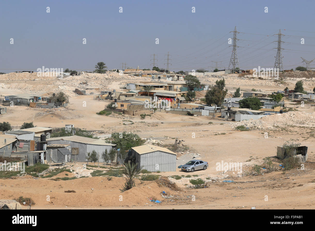 Israele nel deserto del Negev. Non riconosciuto, Beduin Shanty township Foto Stock