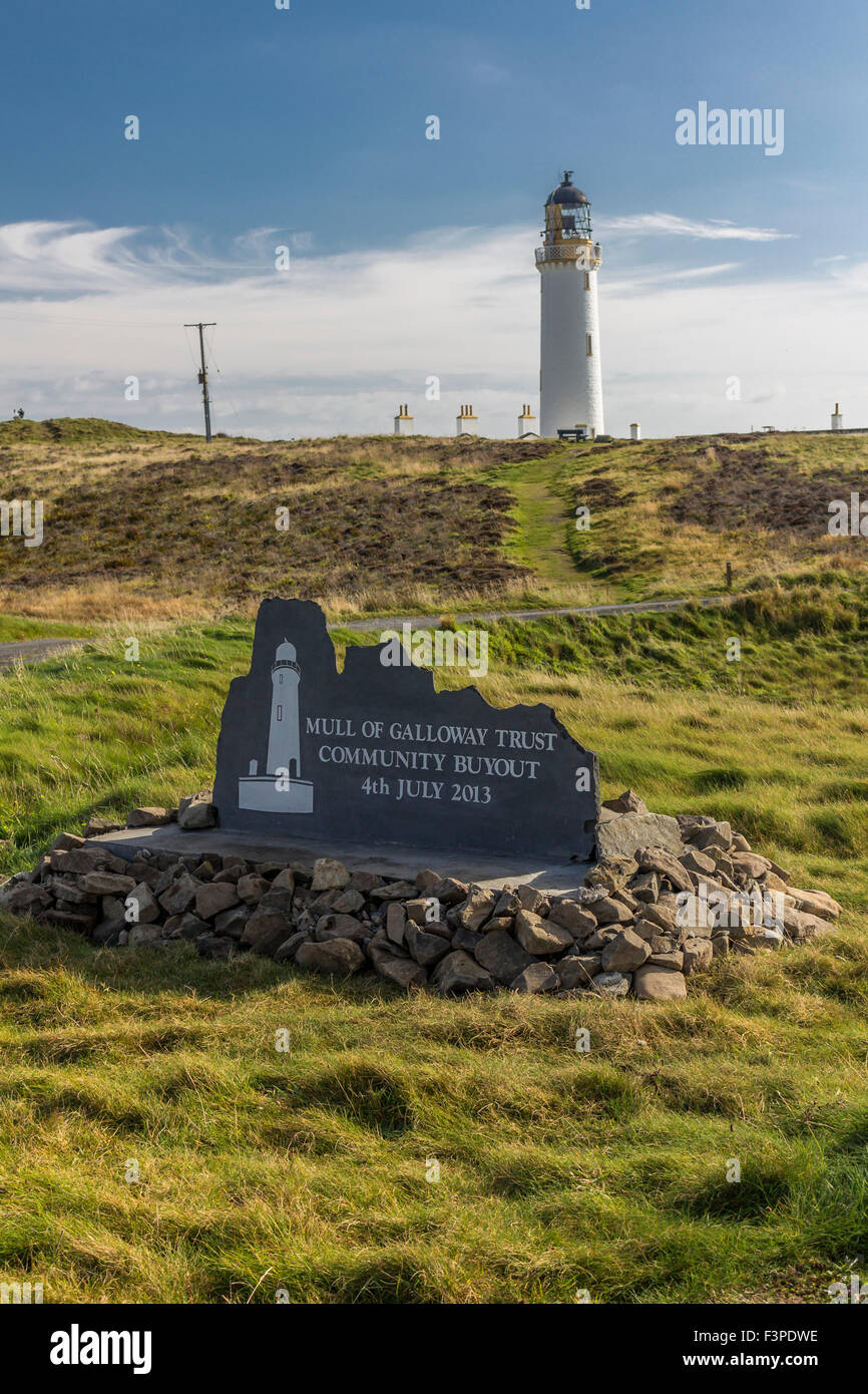 Una lapide commemorativa che mostra il 2013 comunità buyout del Mull of Galloway Lighthouse (e terreni circostanti) Foto Stock