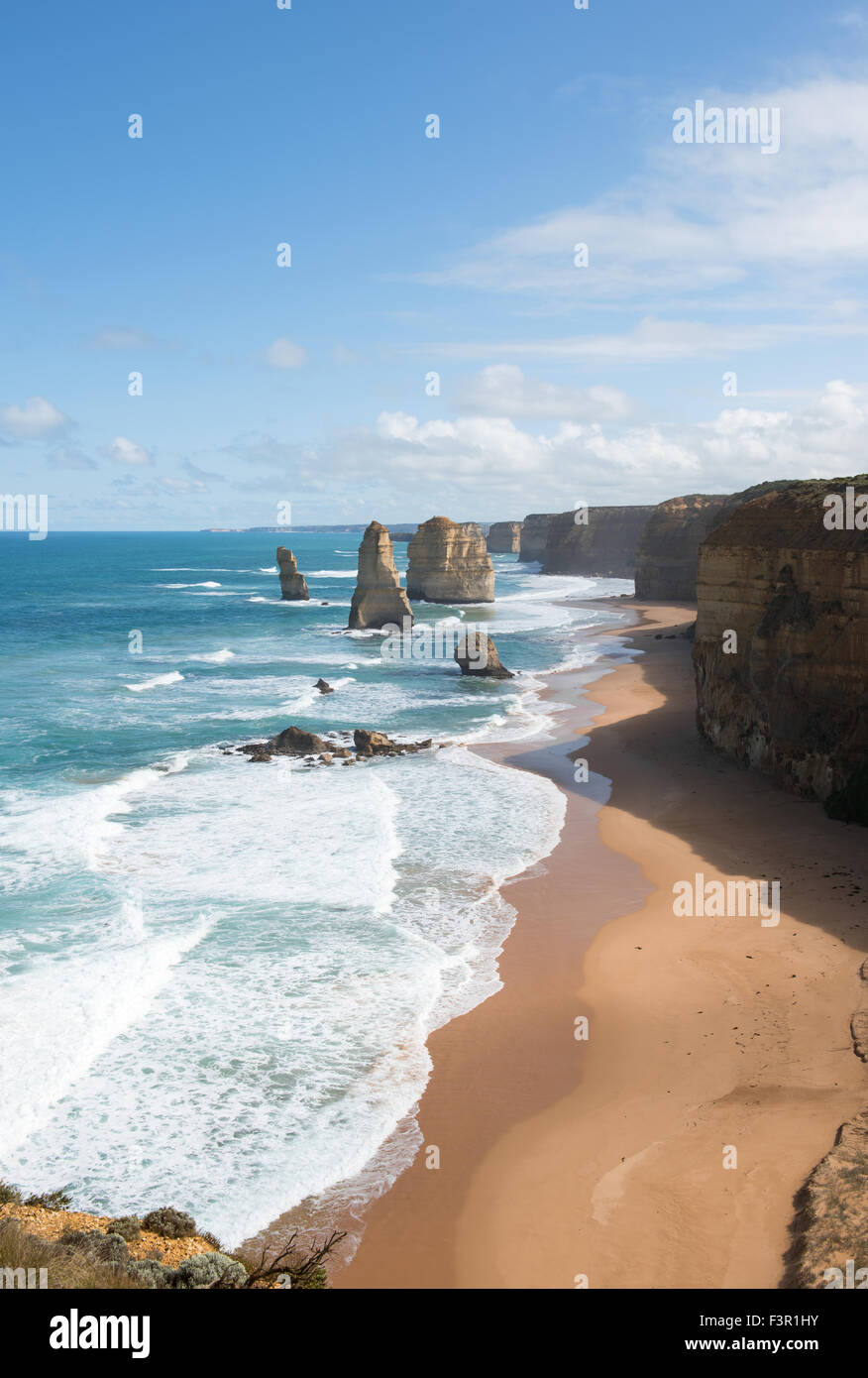 I dodici apostoli, la Great Ocean Road, Parco Nazionale di Port Campbell, Victoria, Australia Foto Stock