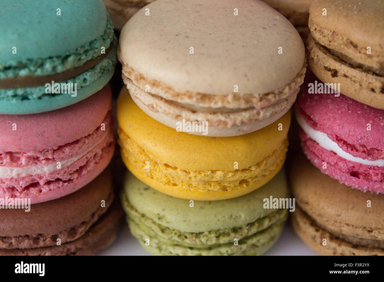 Macarons biscotti - torta francese / cookie - pasticceria Foto Stock