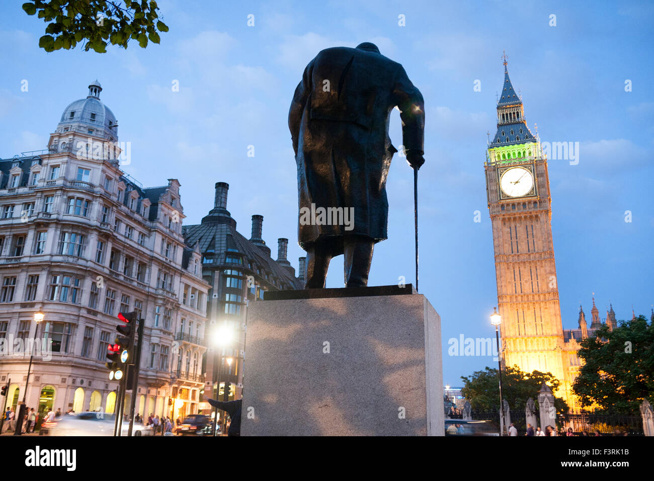 Big Ben e Winston Churchill statua, Westminster, London, Regno Unito Foto Stock