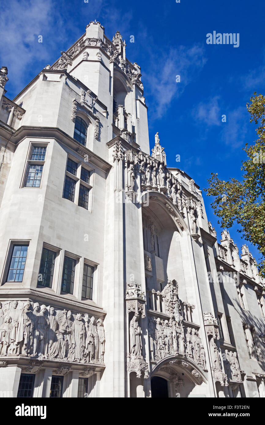 London, Westminster dalla Corte suprema in piazza del Parlamento Foto Stock
