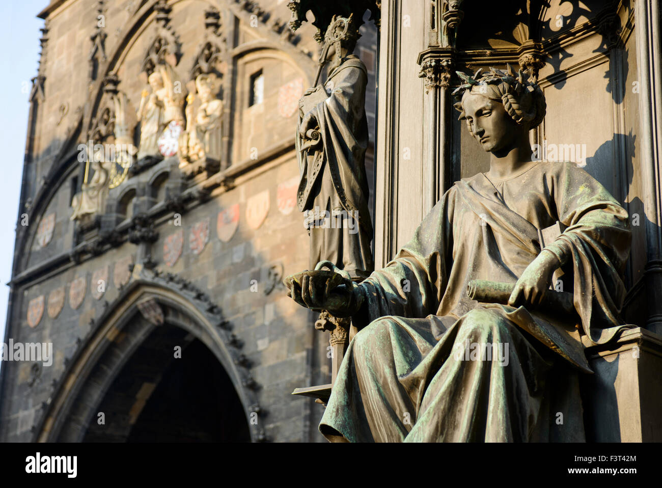 Piedistallo del Monumento a Carlo IV, Piazza dei Cavalieri della Croce, città Vecchia, Praga, Repubblica Ceca Foto Stock