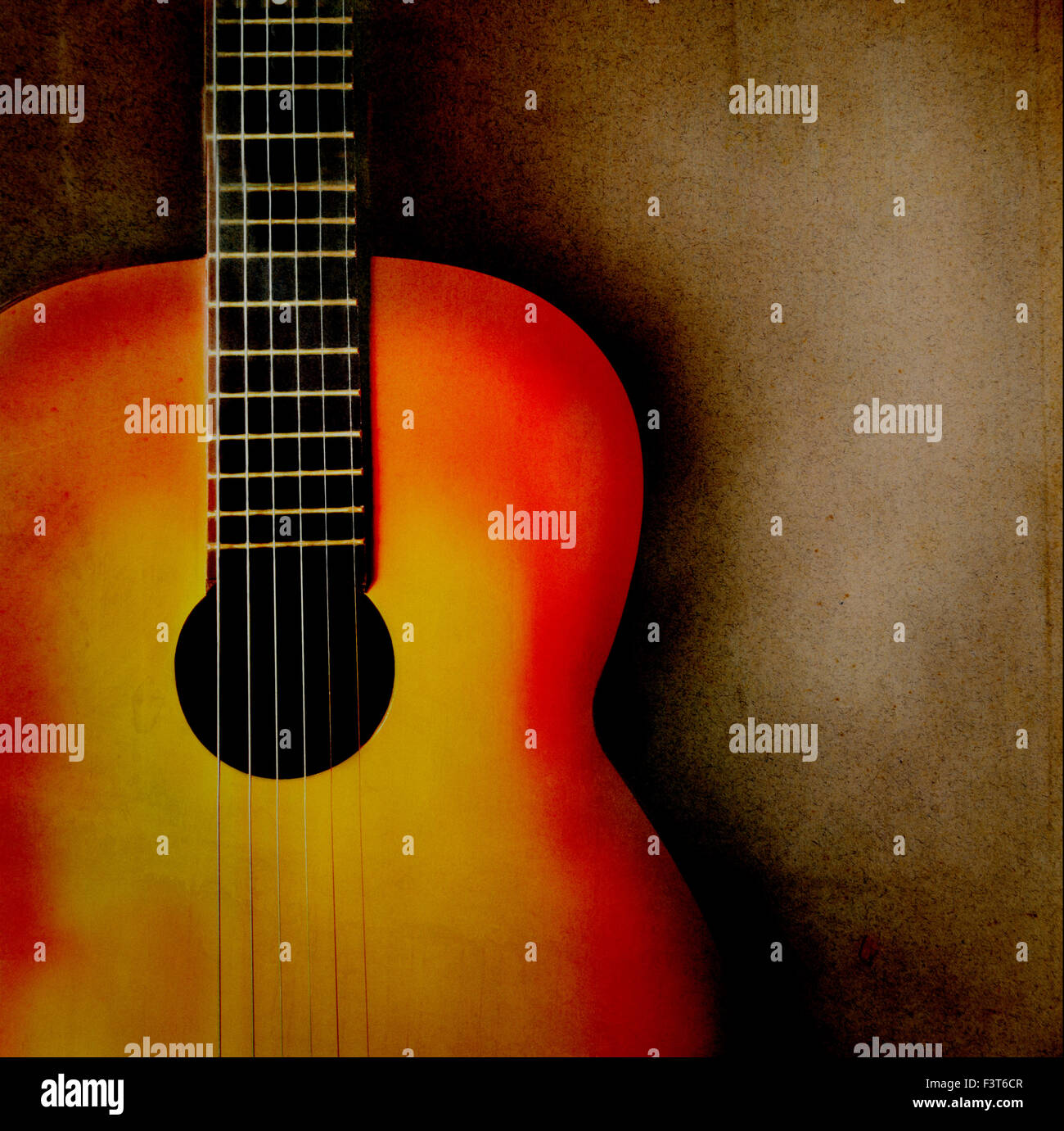 Grungy design con chitarra rossa Foto Stock