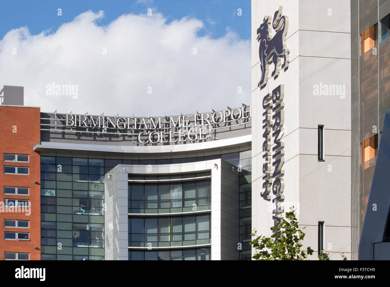 Birmingham Metropolitan College e Birmingham City University di edifici, Birmingham, Inghilterra, Regno Unito Foto Stock