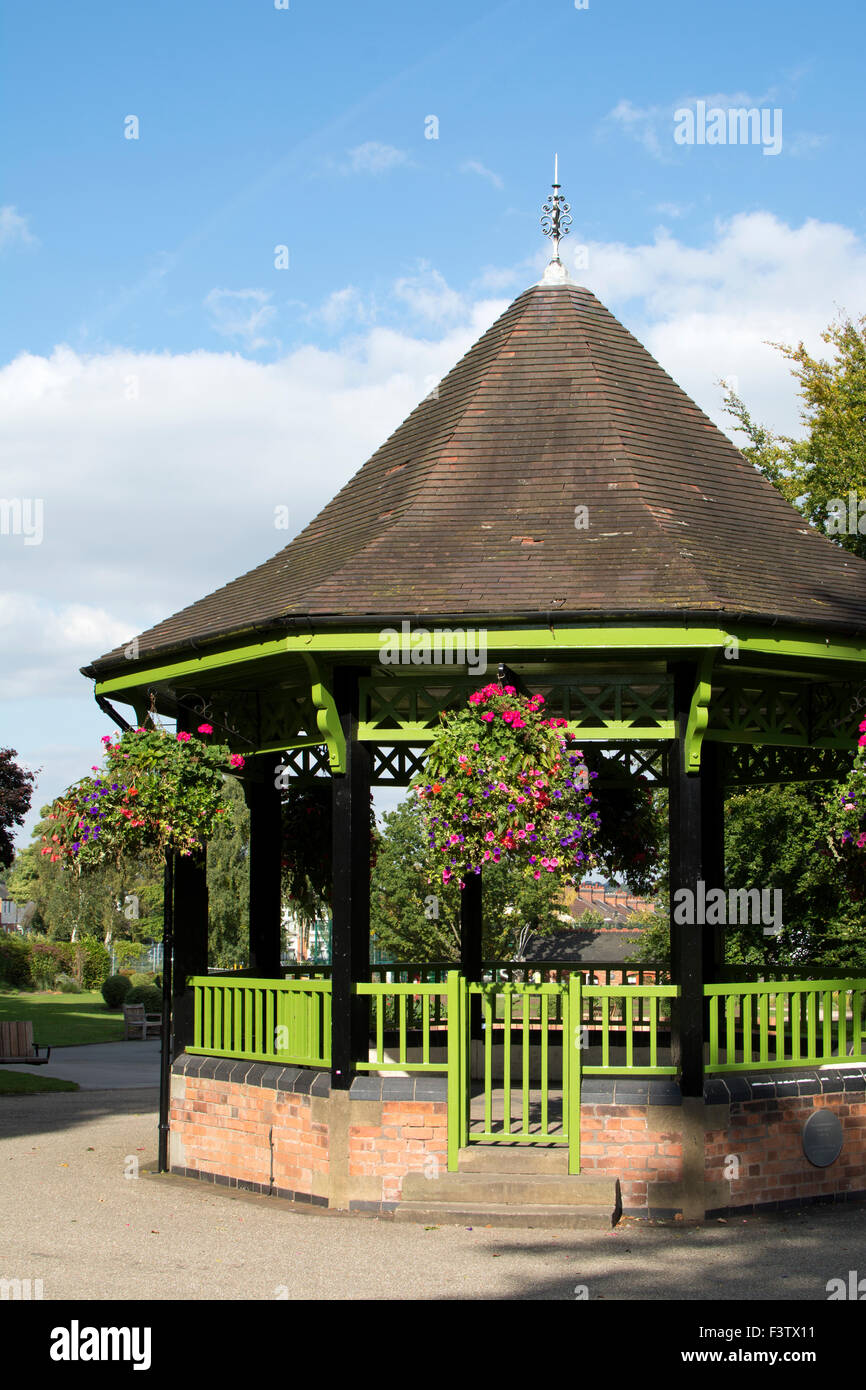 Il bandstand, Caldecott Park, Rugby, Warwickshire, Regno Unito Foto Stock