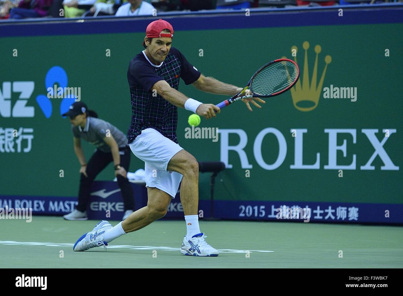 Shanghai, Cina. Xiii oct, 2015. TOMMY HAAS (GER) durante la sua partita contro KEVIN ANDERSON (RSA), durante la Shanghai Rolex Masters 2015. Credito: Marcio Machado/ZUMA filo/Alamy Live News Foto Stock