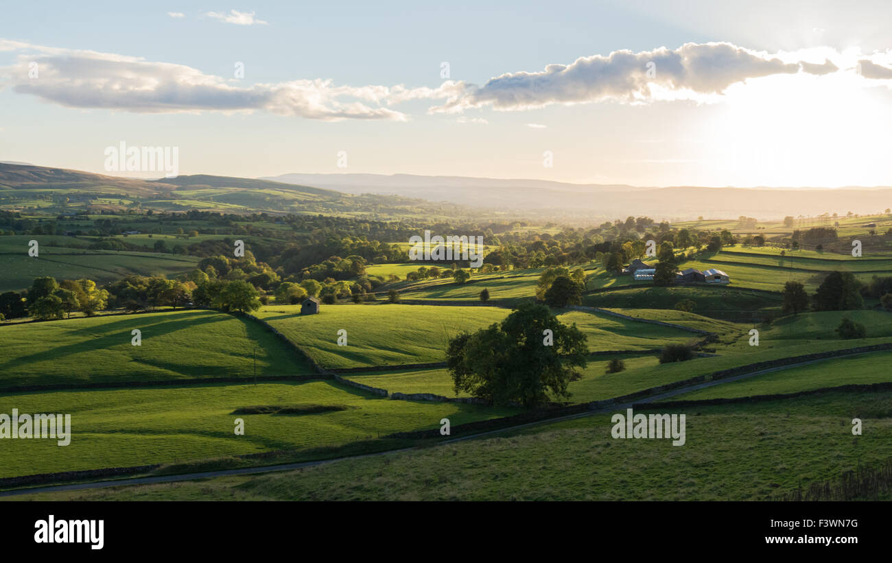 Yorkshire Regno Unito paesaggio: Il Pennines, vicino Stainmore - Yorkshire, Inghilterra, Regno Unito - guardando verso sud dalla A66 road Foto Stock