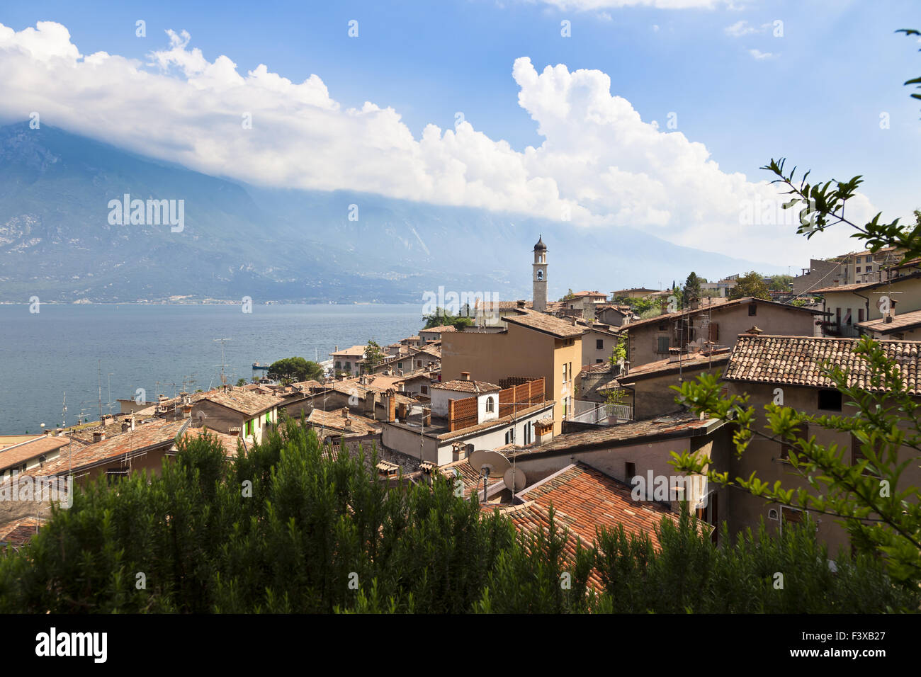 Limone sul Garda sul Lago di Garda Foto Stock