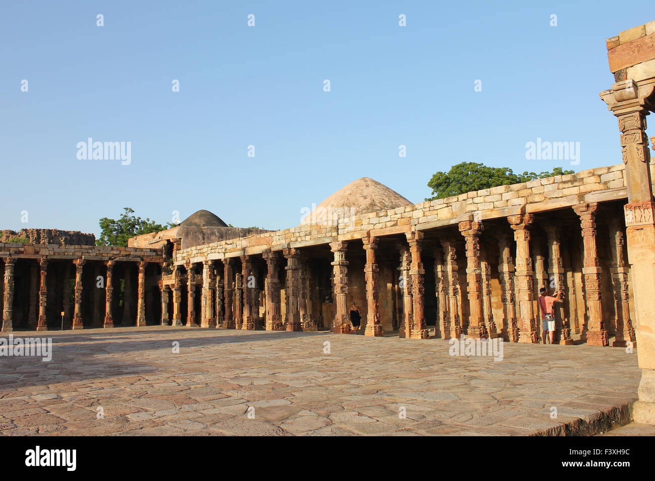 Qutub minars pilastri Foto Stock