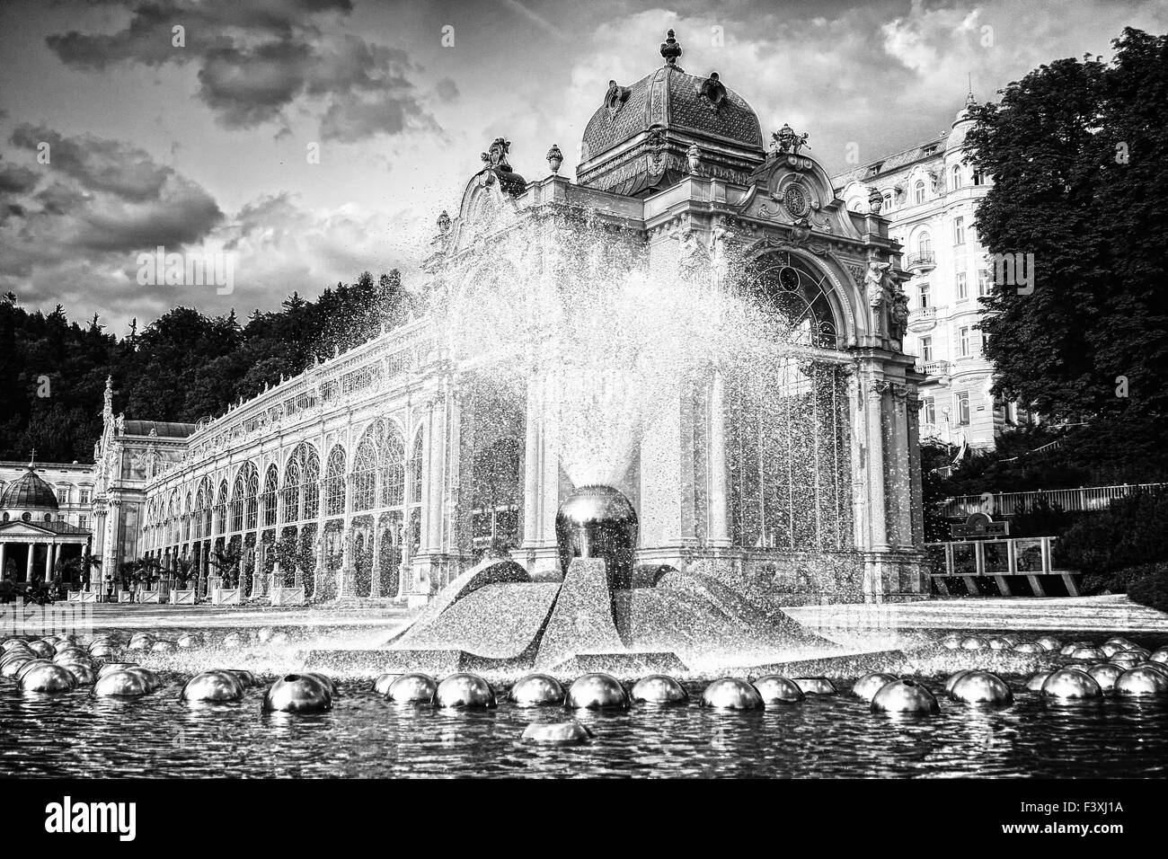 Il canto Fontaine Foto Stock