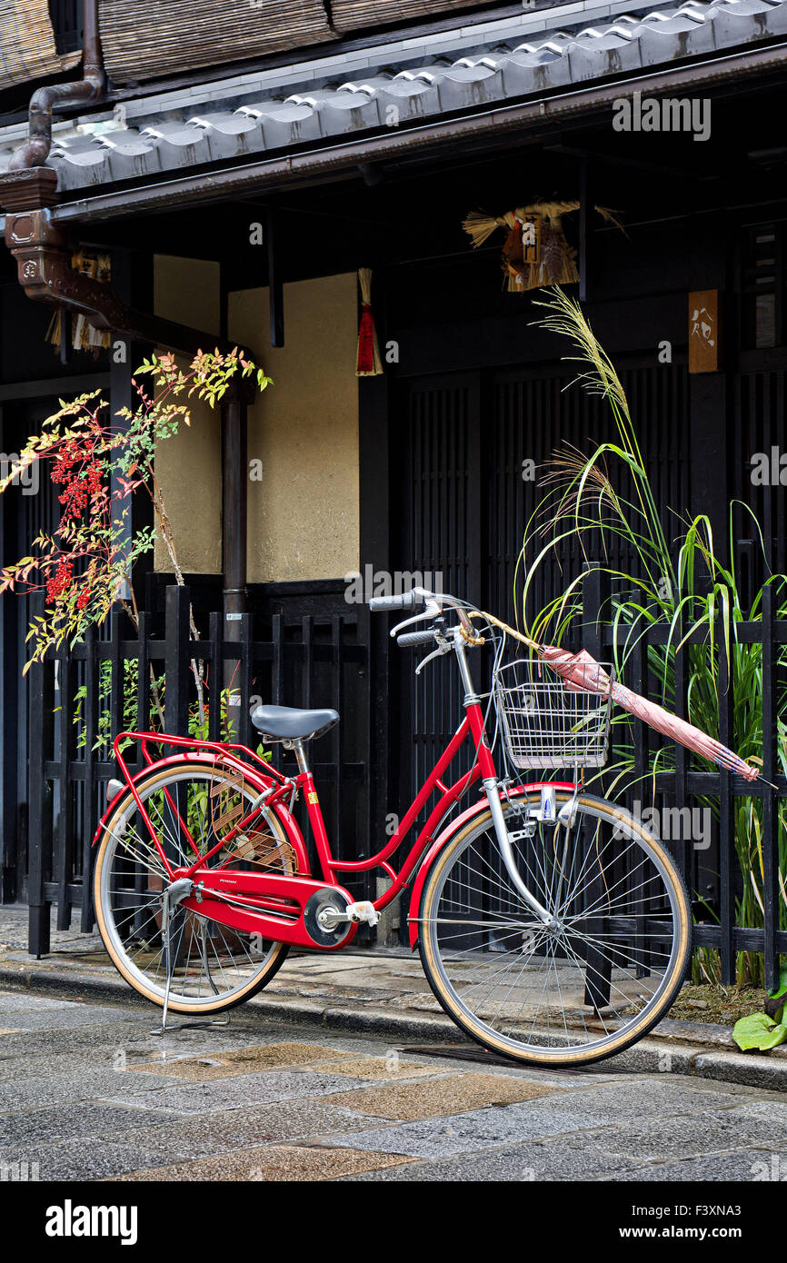 Giappone, isola di Honshu, Kansai, Kyoto, quartiere di Gion. Foto Stock