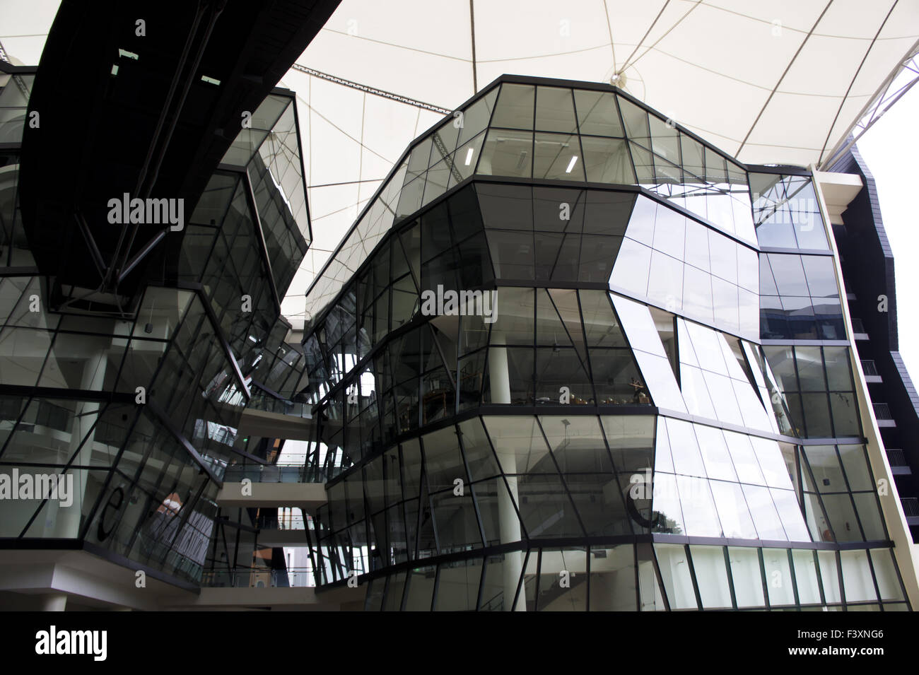 Edificio futuristico Foto Stock