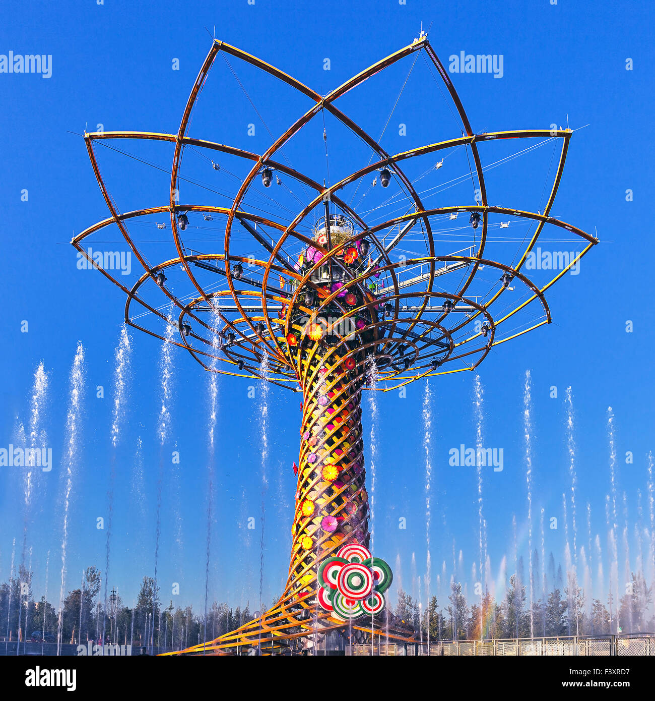 Milano, Italia - 30 agosto 2015: Albero della Vita significato albero della vita al Padiglione Italia all Expo 2015 Nutrire il Pianeta Ene Foto Stock