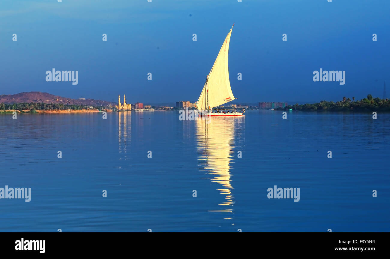 Flucca om Nilo Aswan Foto Stock