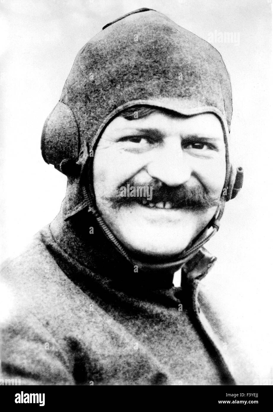 LOUIS CHEVROLET (1878-1941) Swiss-nato American racing driver auto nel febbraio 1914 Foto Stock