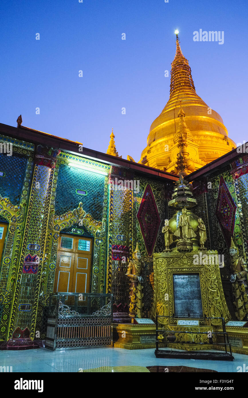 Pagoda Sutaungpyei, Mandalay Hill, Mandalay Foto Stock