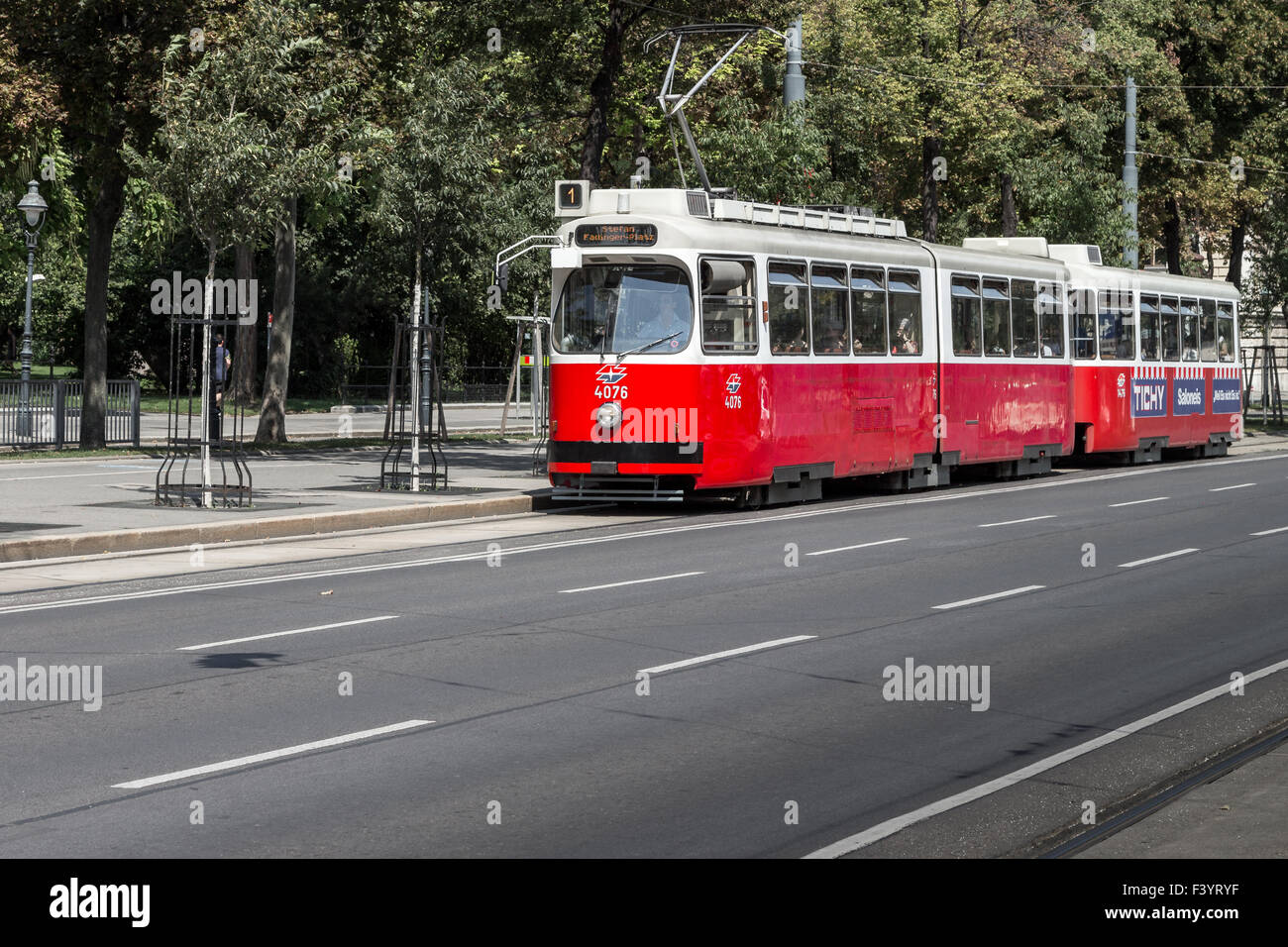 Tram a Vienna Foto Stock