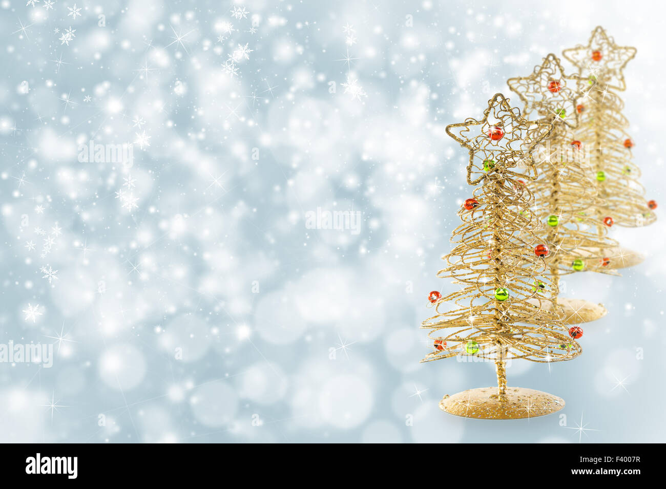 Alberi Di Natale Luminosi Da Interno Alberi di natale luminosi immagini e fotografie stock ad alta