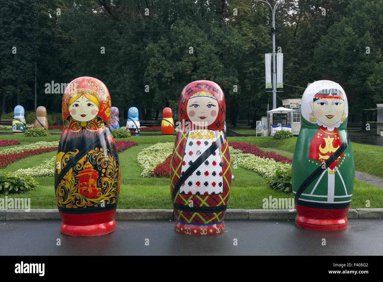 Festival di grande russo bambole in legno Foto Stock