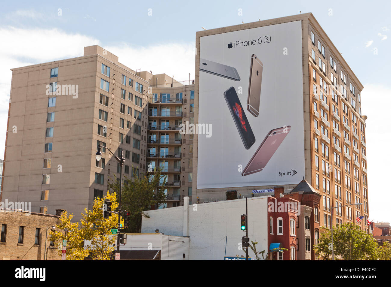 IPhone 6s annuncio sul lato dell'edificio - USA Foto Stock