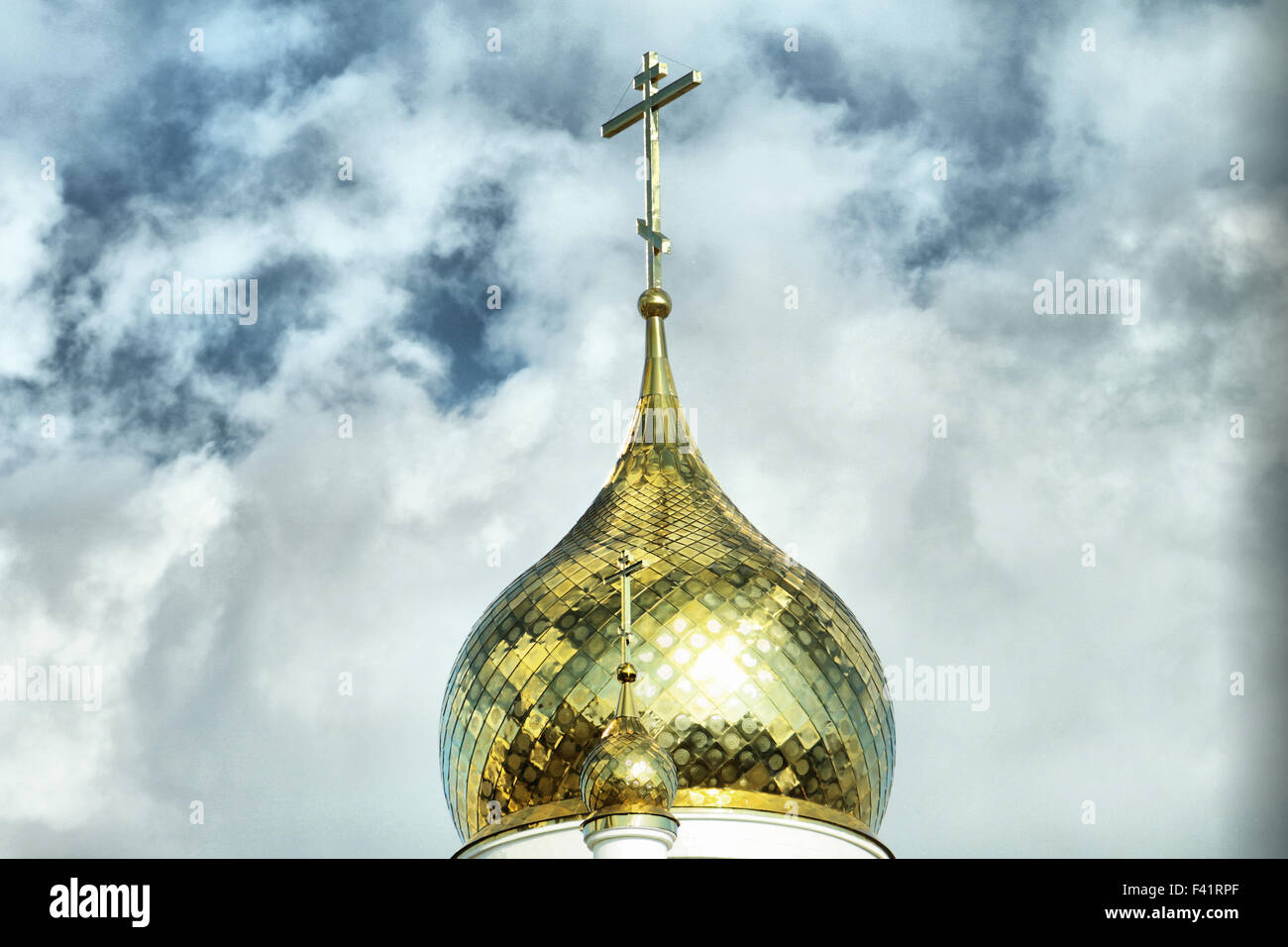 Golden cupole della chiesa closeup Foto Stock
