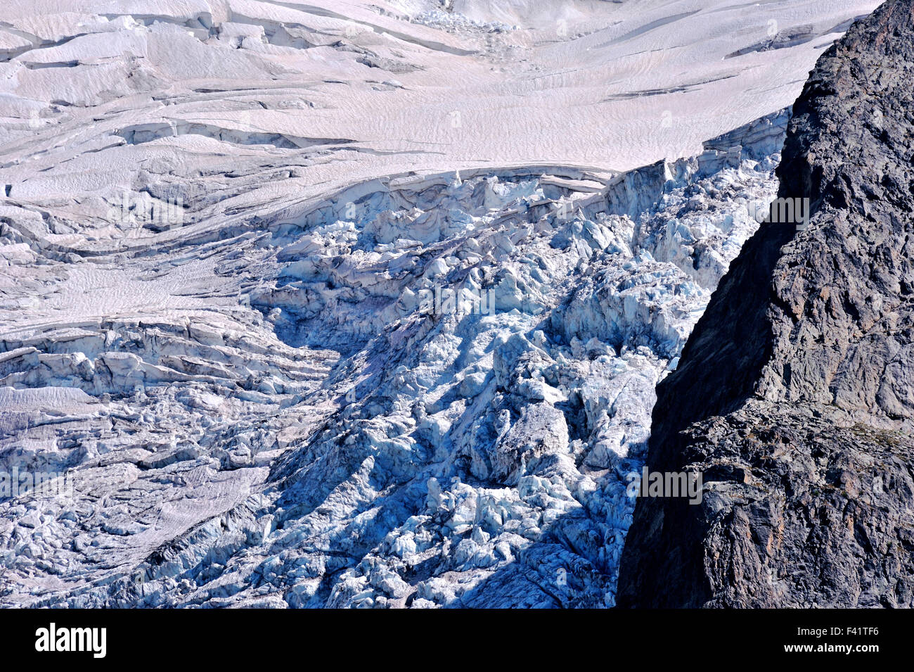 Lingua del ghiacciaio del Monte La Meije, sulle Alpi francesi, Francia Foto Stock