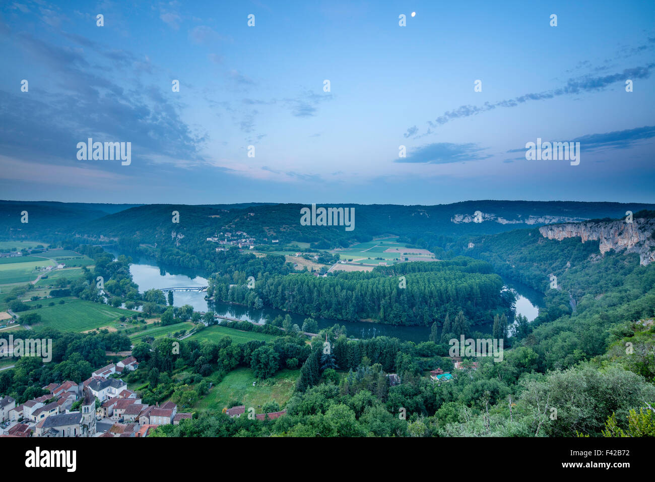 Il fiume Lot presso il St Gery, Quercy, Francia Foto Stock